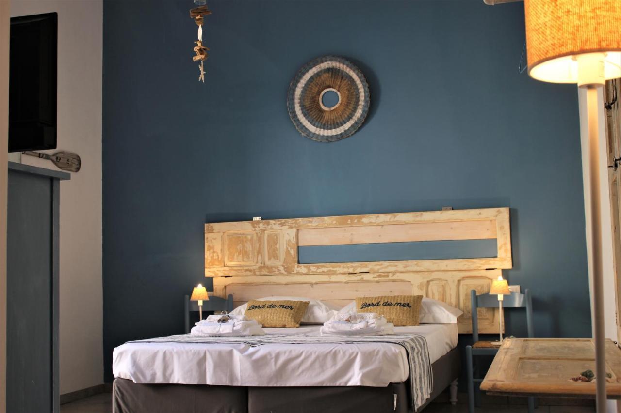 Li Perrini Boutique B&B Acquarica Bagian luar foto
