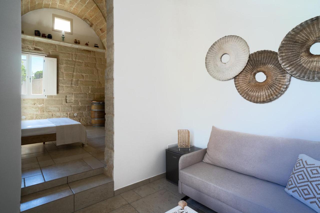 Li Perrini Boutique B&B Acquarica Bagian luar foto